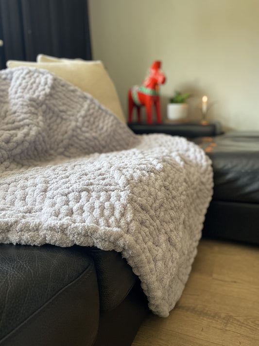 Grey Chunky Knit Blanket 150x90cm | Handmade Nordic Throw | Mysiga Style