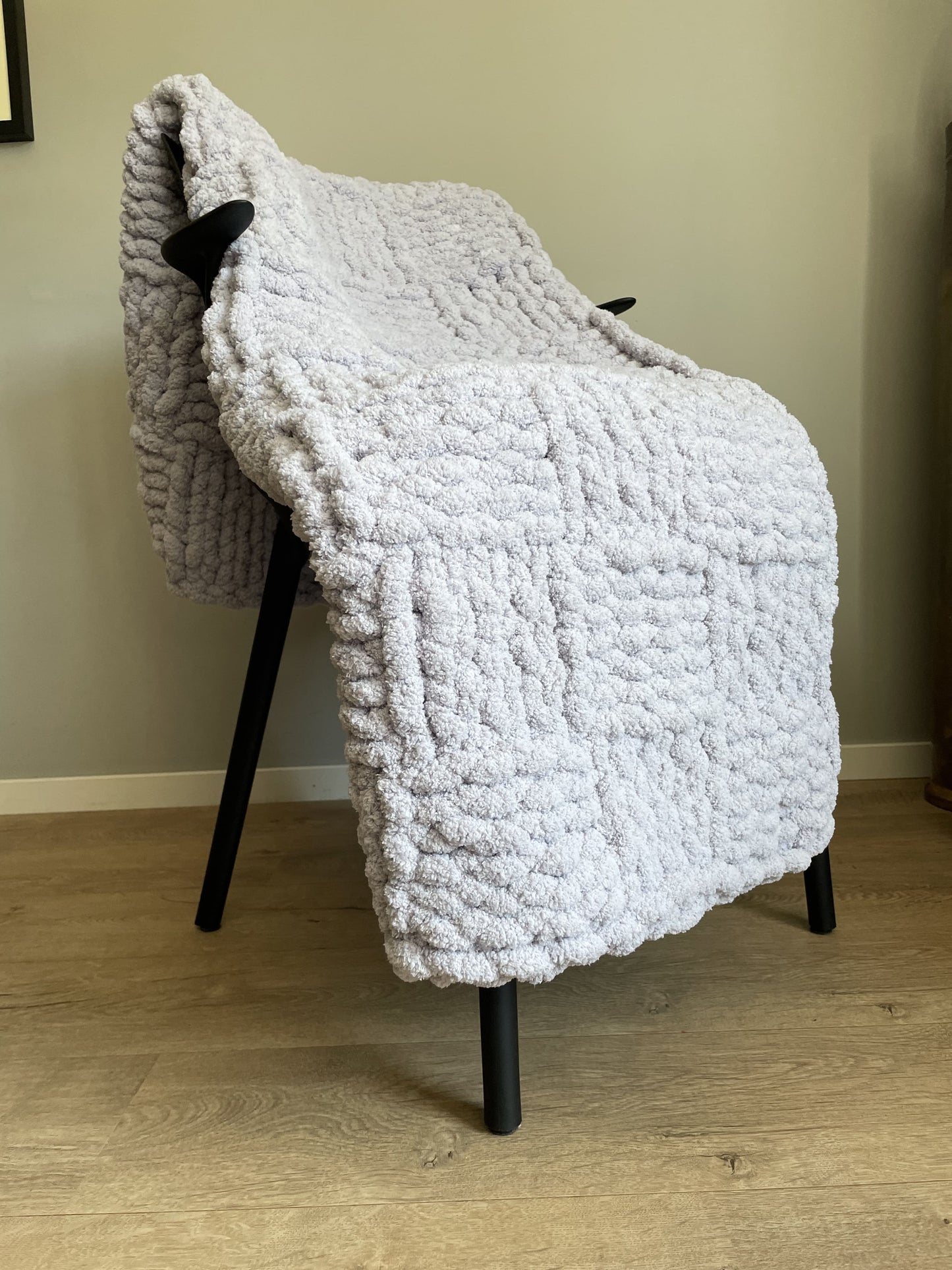 Grey Chunky Knit Blanket 150x90cm | Handmade Nordic Throw | Mysiga Style