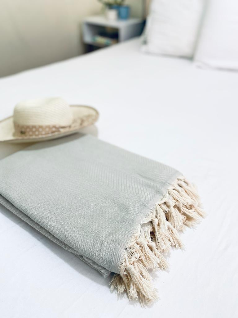 Ayik Handwoven Blanket 220X180cm