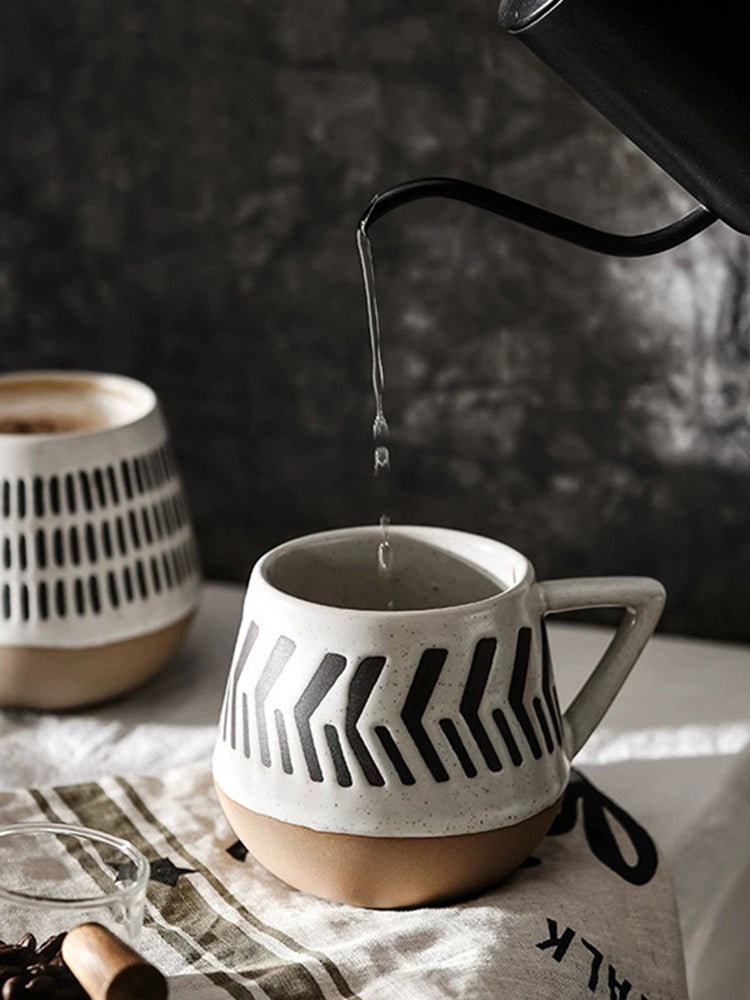 Aku Hand-Painted Mug | Japanese Stoneware (400–500 ml)