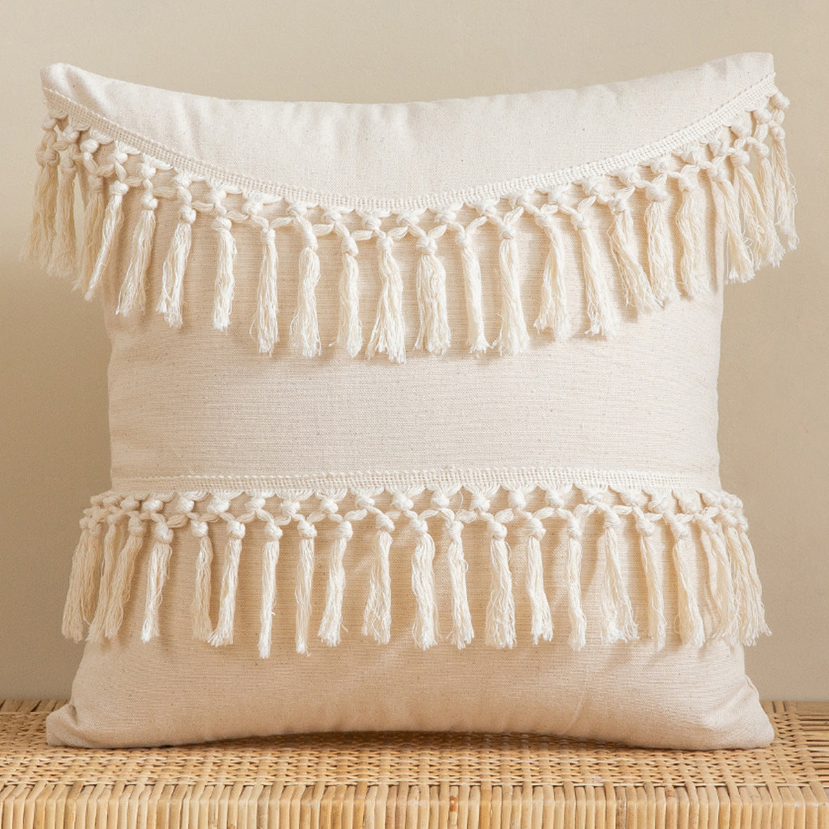 Rocío Cushion Cover | Cotton Fabric with Tassels & Fringe