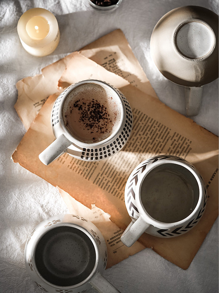 Aku Hand-Painted Mug | Japanese Stoneware (400–500 ml)